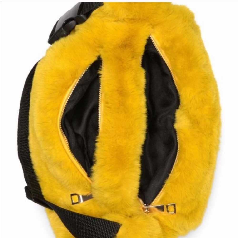 Awesome faux fur fanny pack hip belt bag - Picture 3 of 6